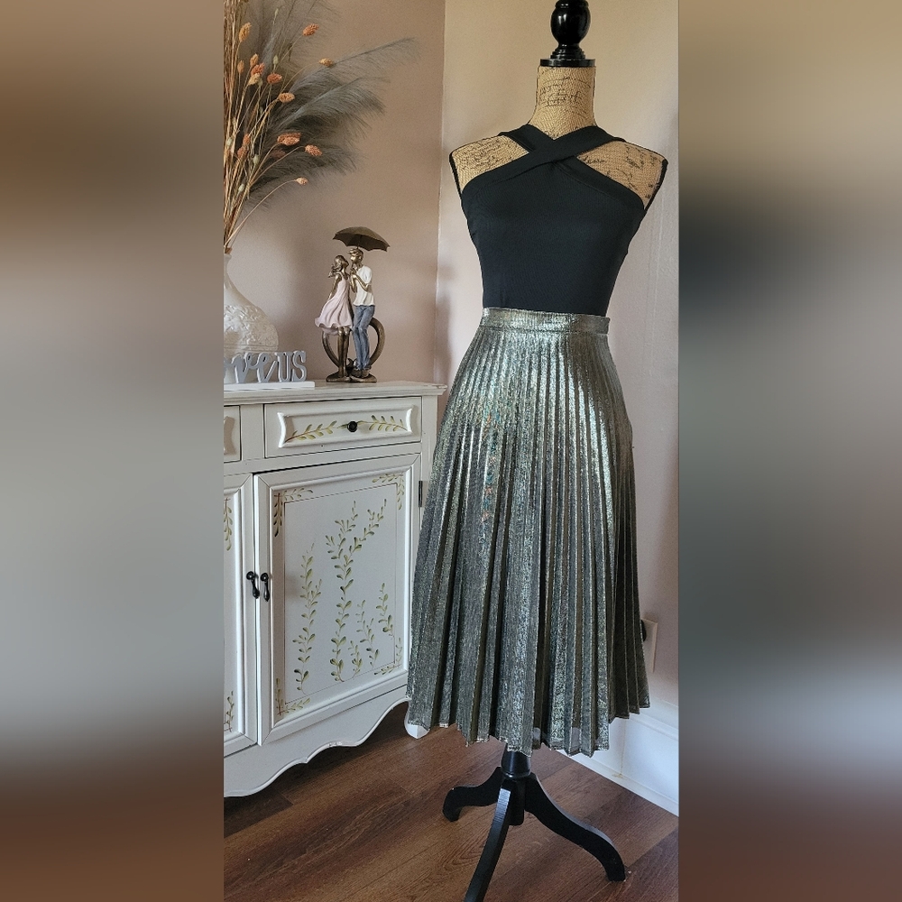 Versona Metallic Gold A-Line Skirt